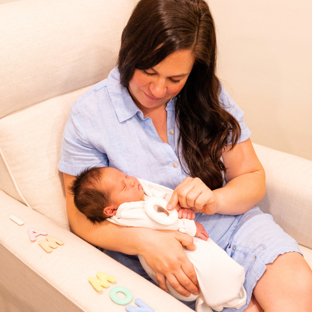 Thoughtful Postpartum Gift Basket Ideas: Pampering New Moms with Love –  Lucy Darling