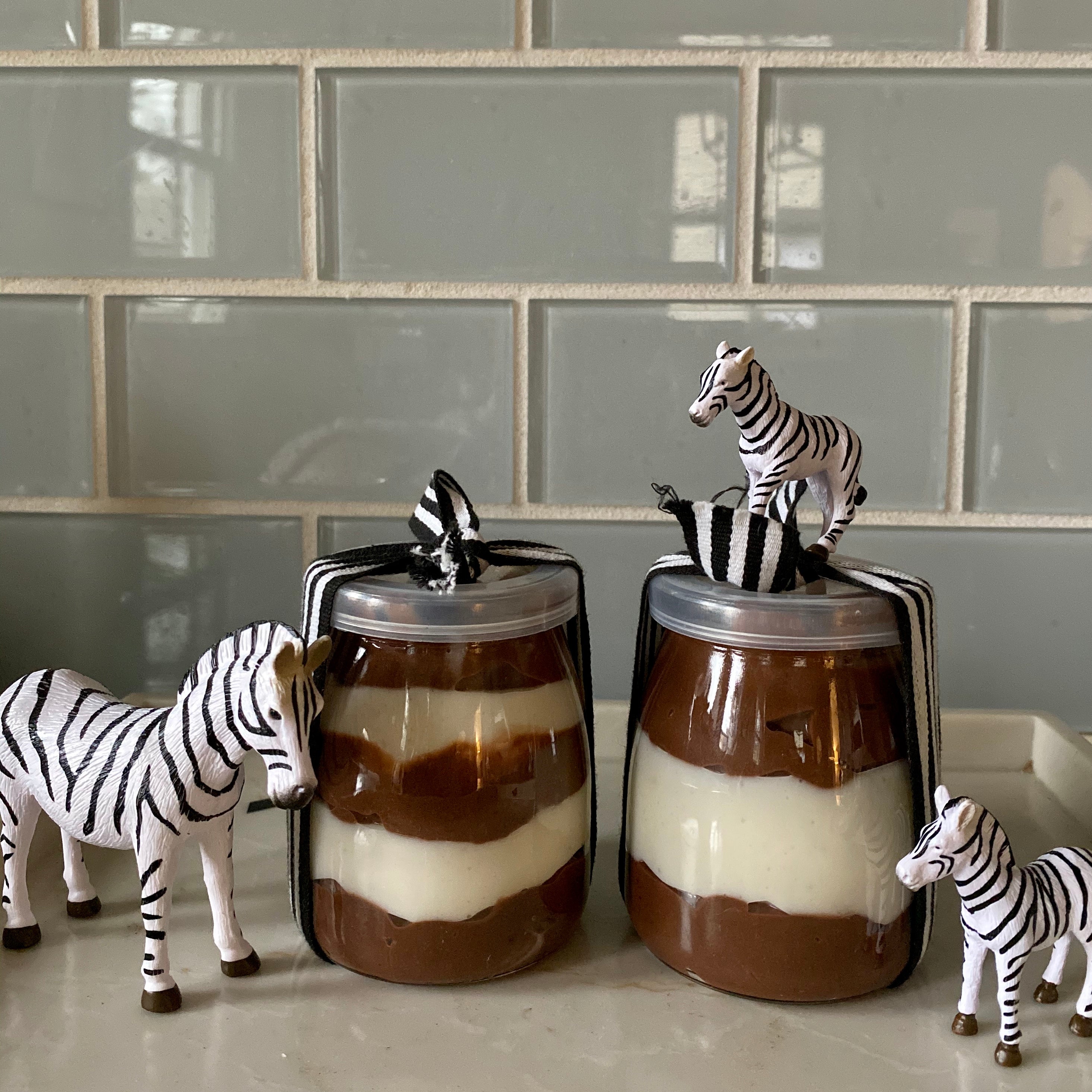 DIY Zebra Puddings for your Animal Lover Party
